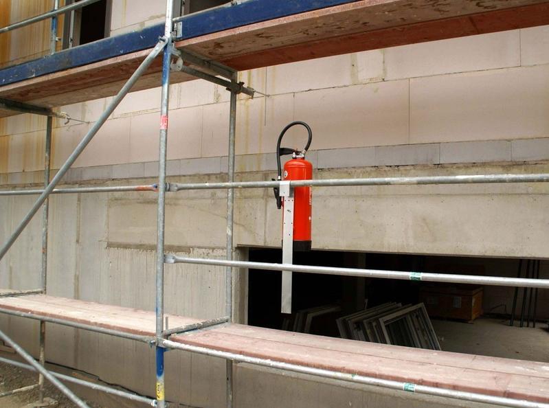 Löscherhalter für Geländer